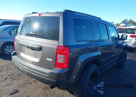 2016 Jeep Patriot Latitude z USA, uszkodzony, nr VIN 1C4NJRFB7GD639222